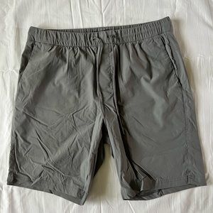 Express Shorts - Gray - Men’s Medium (10)